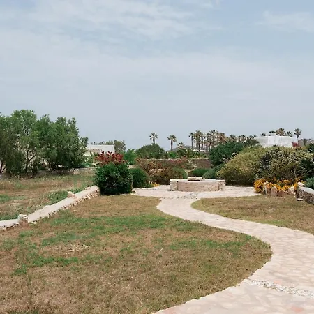 Persephone ليفاديا