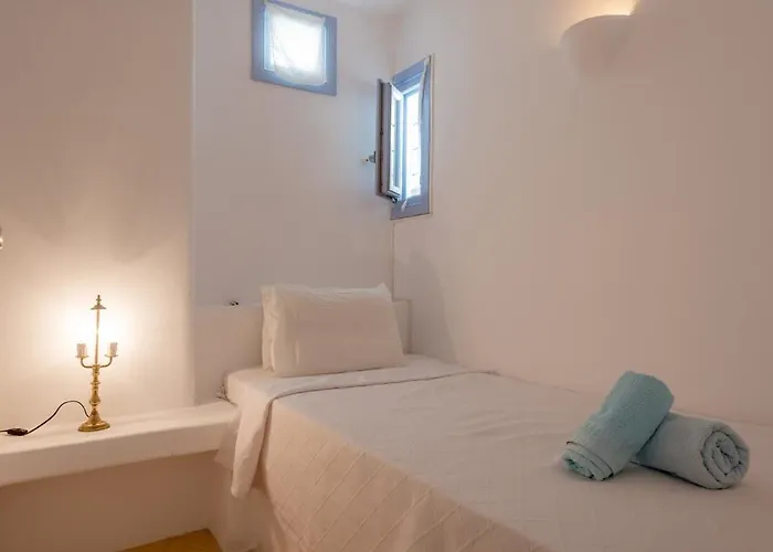 Persephone Holiday home