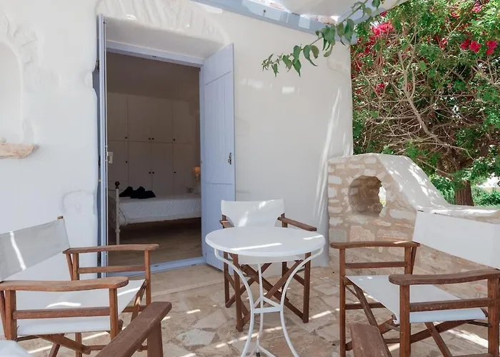 Persephone * Livadia (Paros)